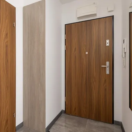 Apartament W Spokojnej Okolicy Z Parkingiem By Noclegi Renters Kraków Zewnętrze zdjęcie