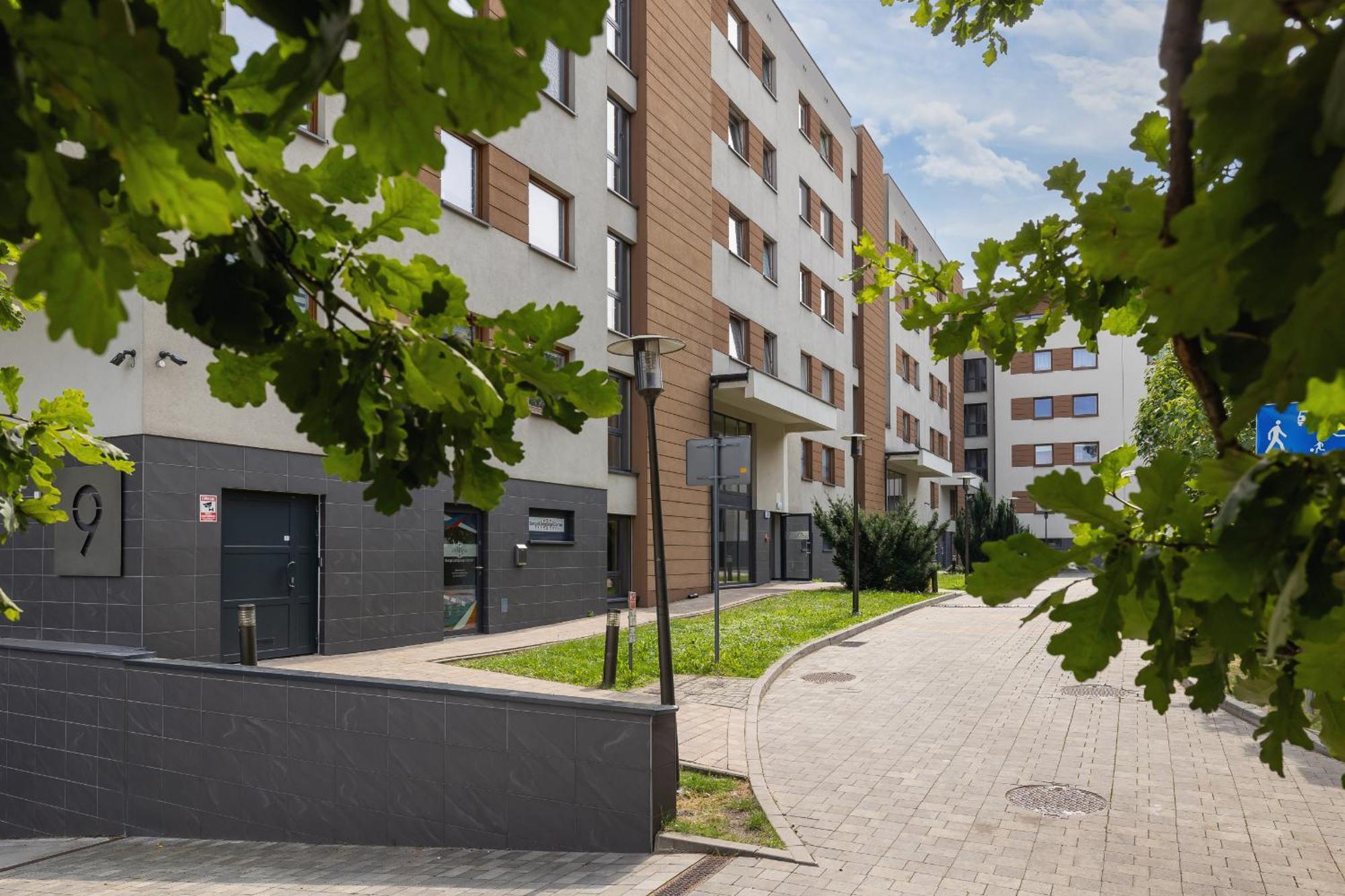 W Spokojnej Okolicy Z Parkingiem By Renters Leilighet *