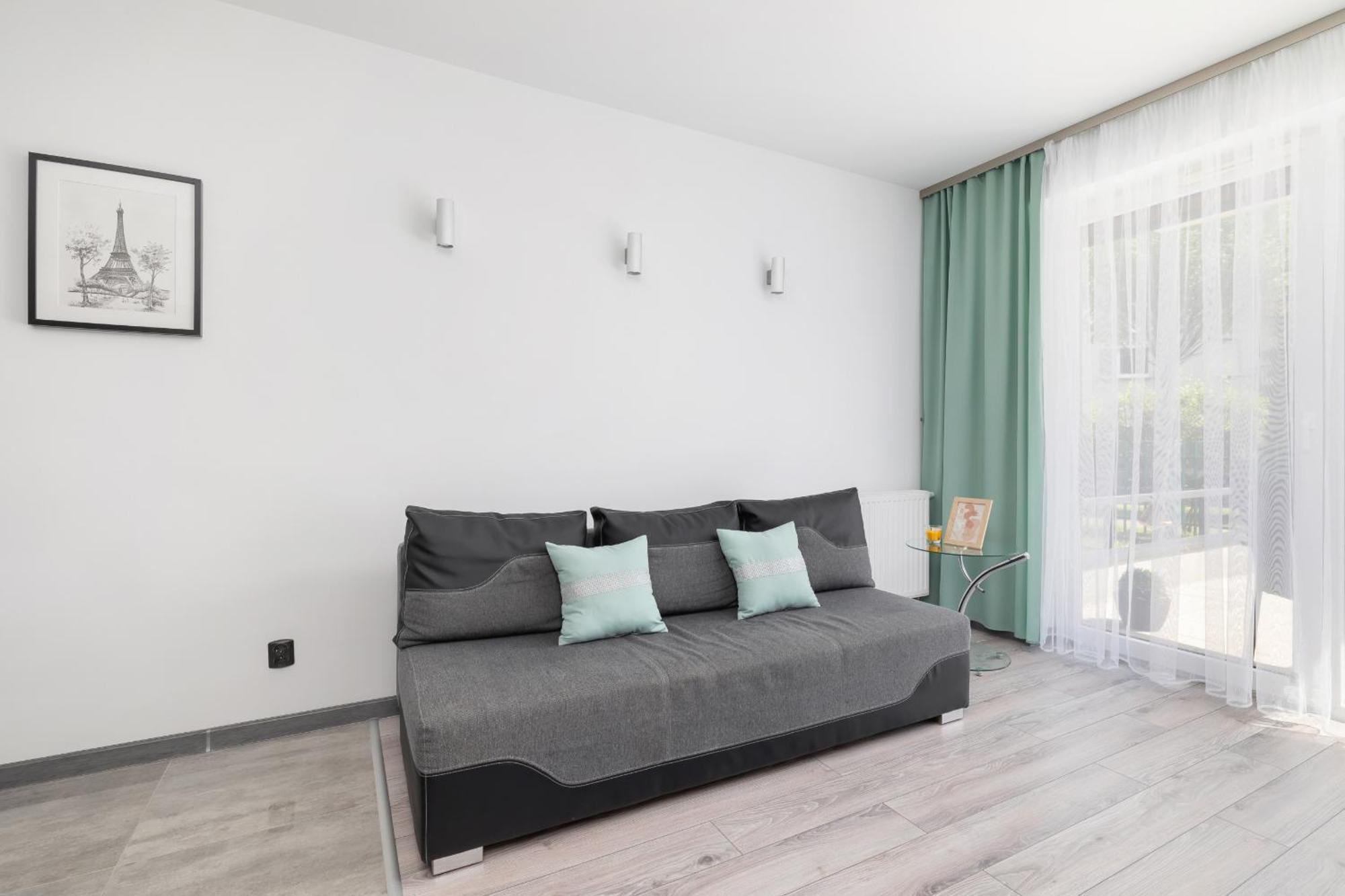 W Spokojnej Okolicy Z Parkingiem By Renters Appartamento Cracovia